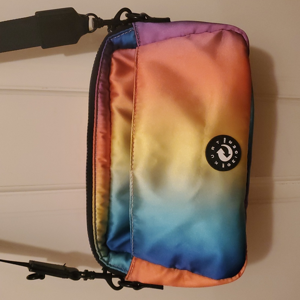 Kurt geiger camera bag.multicolor crossbody. - Picture 4 of 8
